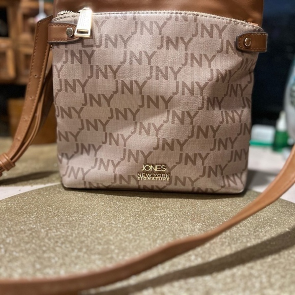 JONES NEW YORK SIGNATURE Crossbody Bag